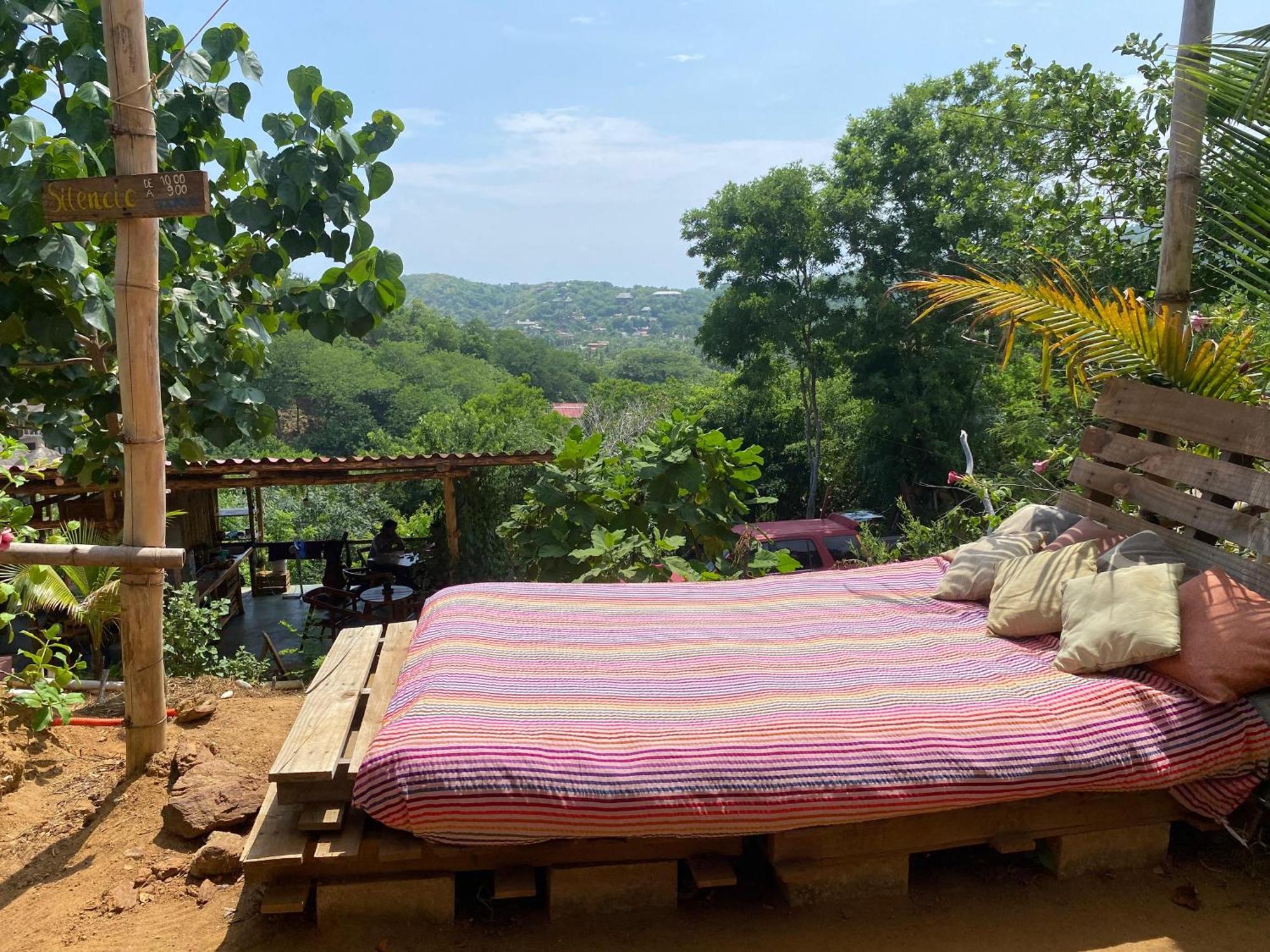 Bajo Las Estrellas Eco Glamping Mazunte Exterior photo