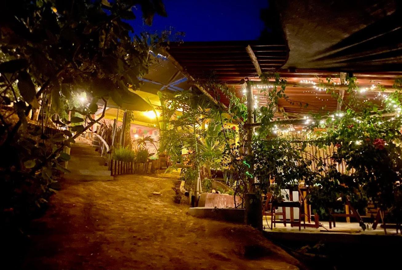 Bajo Las Estrellas Eco Glamping Mazunte Exterior photo